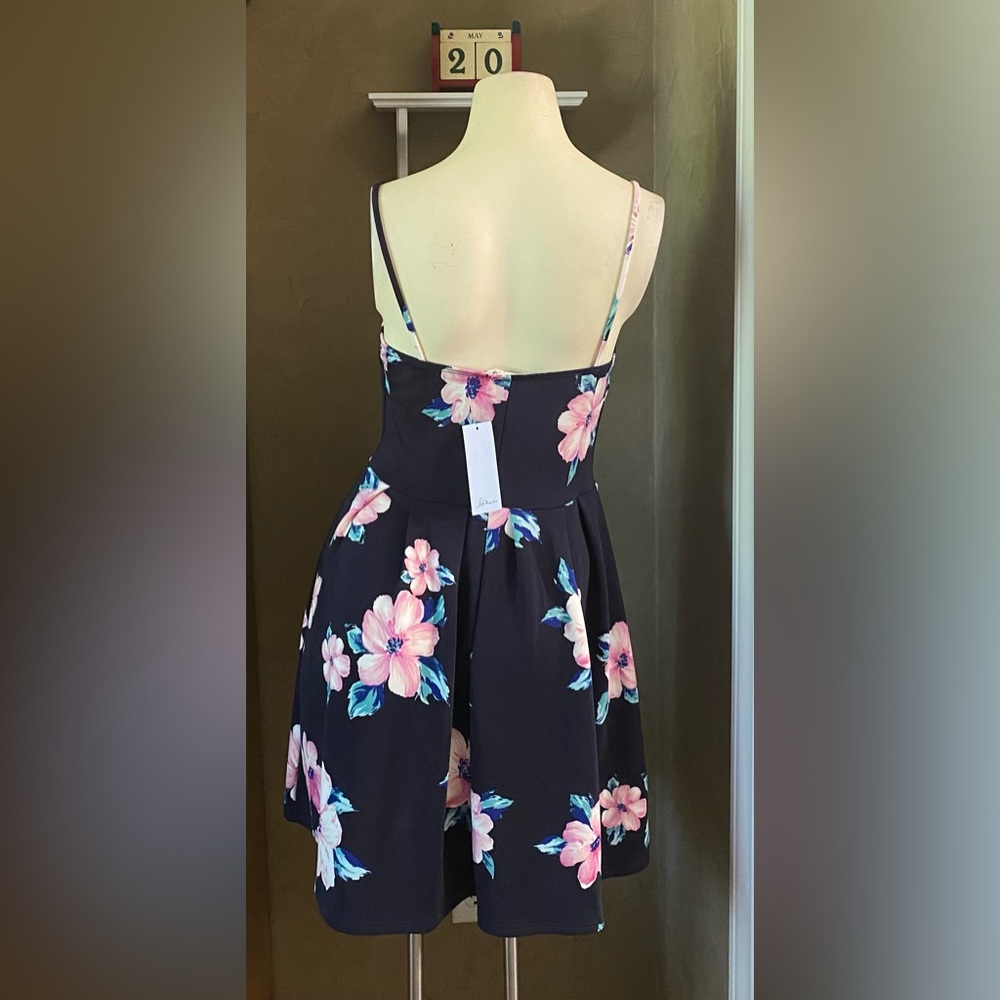 Soprano Floral Spaghetti Strap Dress Women’s size Small - Picture 2 of 10